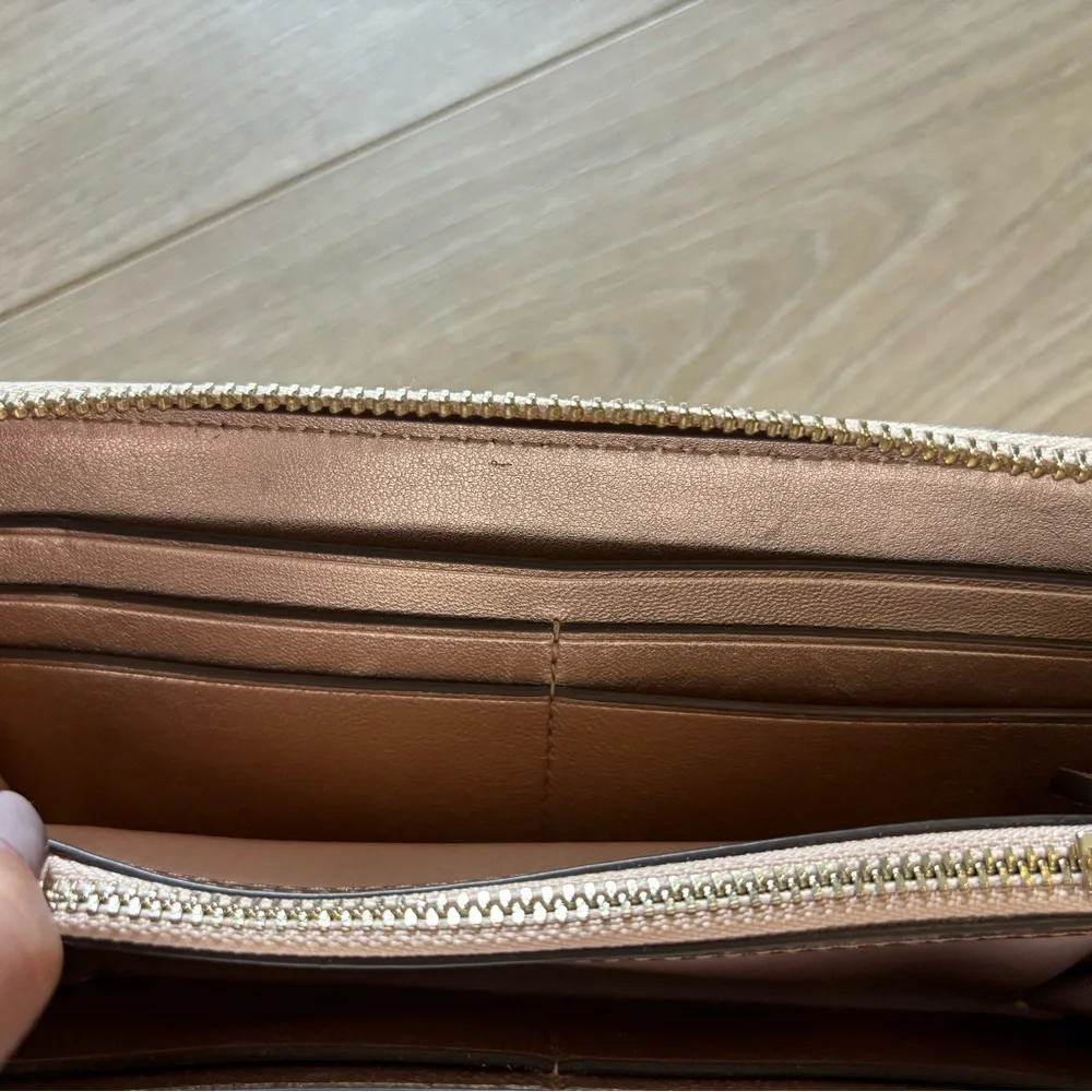 Tory Burch Wallet